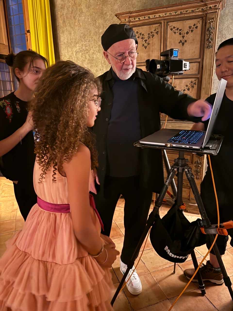 Backstage Albert Watson e Aurora Materni set fotografico Roma Villa Medici