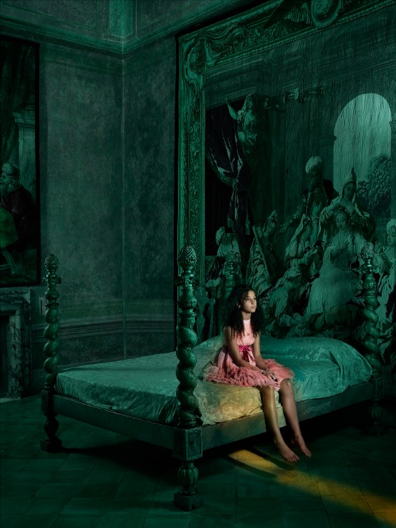 Aurora Materni ritratto artistico Albert Watson Roma Codex Villa Medici